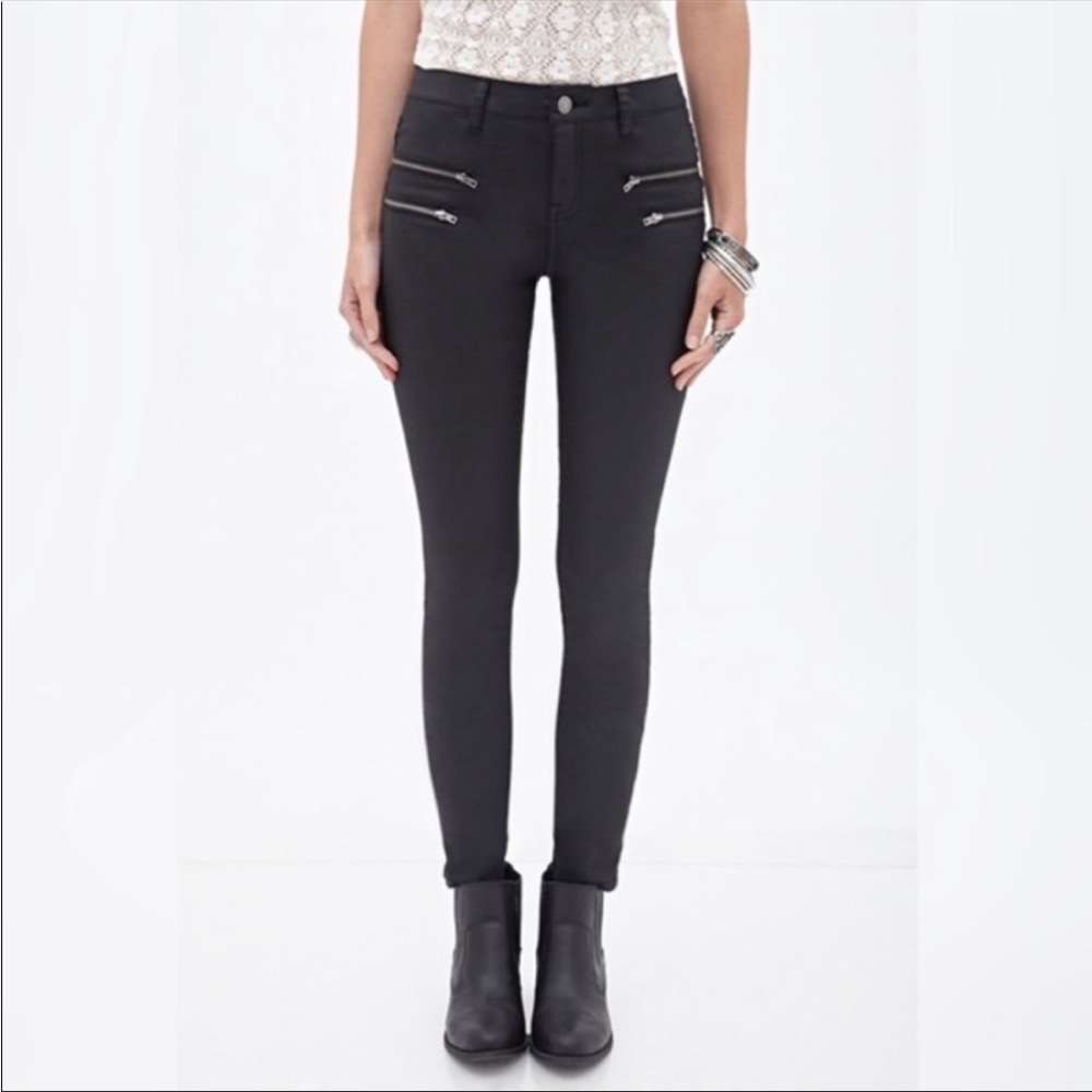 Like new! Coated black skinny